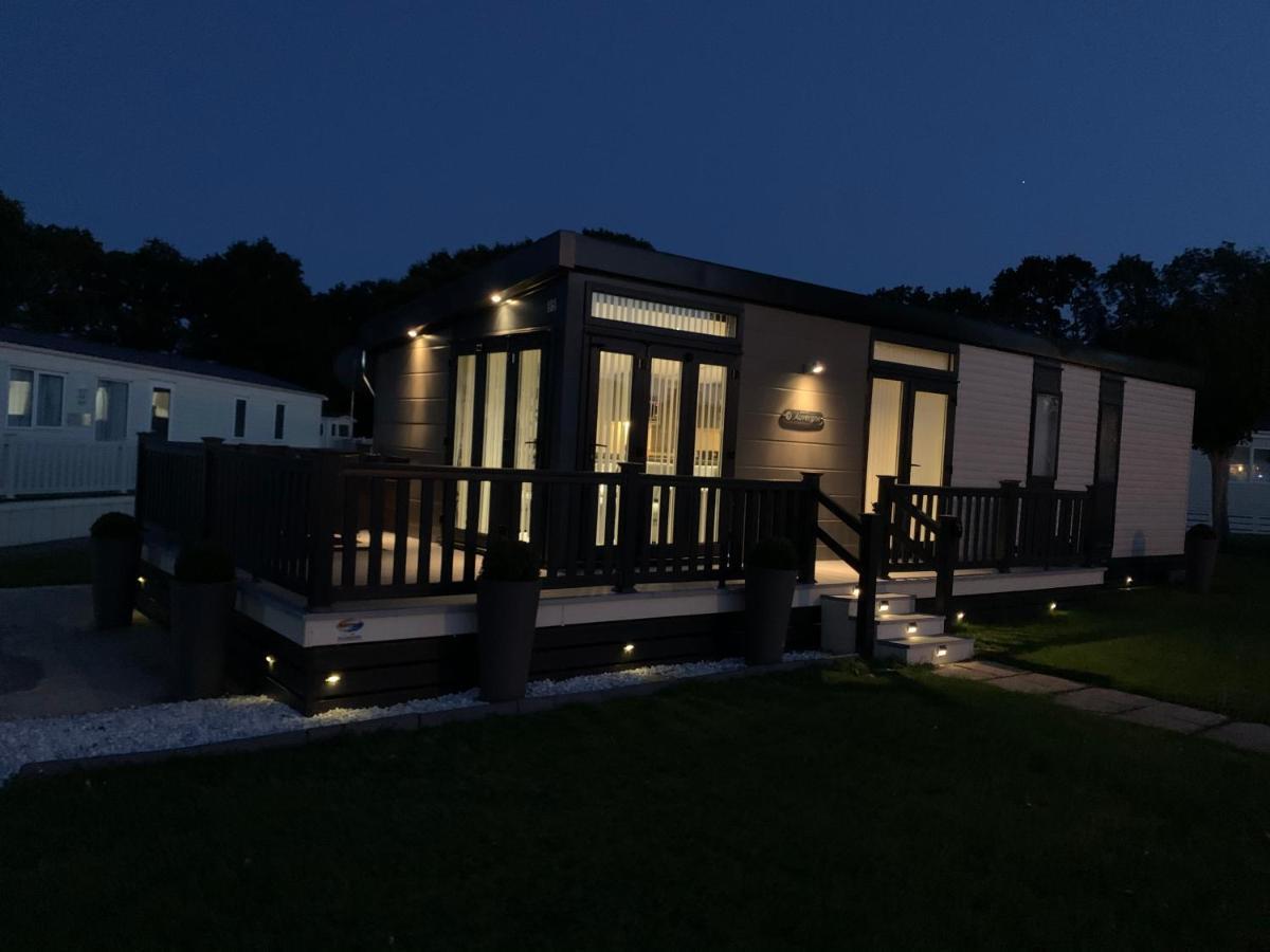 Forest Lodge Sway Bagian luar foto
